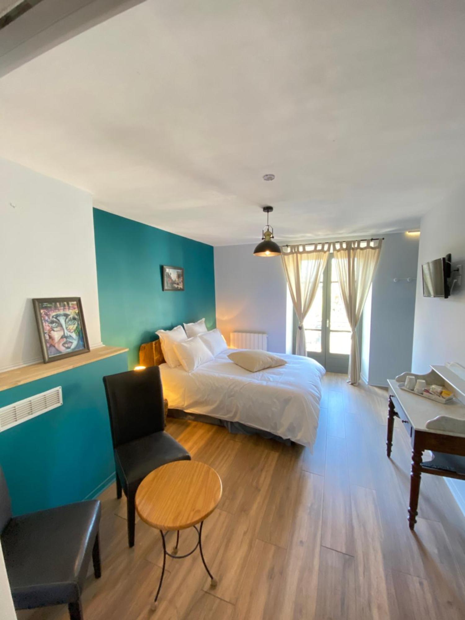 Hotel Au Pont D'Olt Saint-Côme-dʼOlt Pokoj fotografie