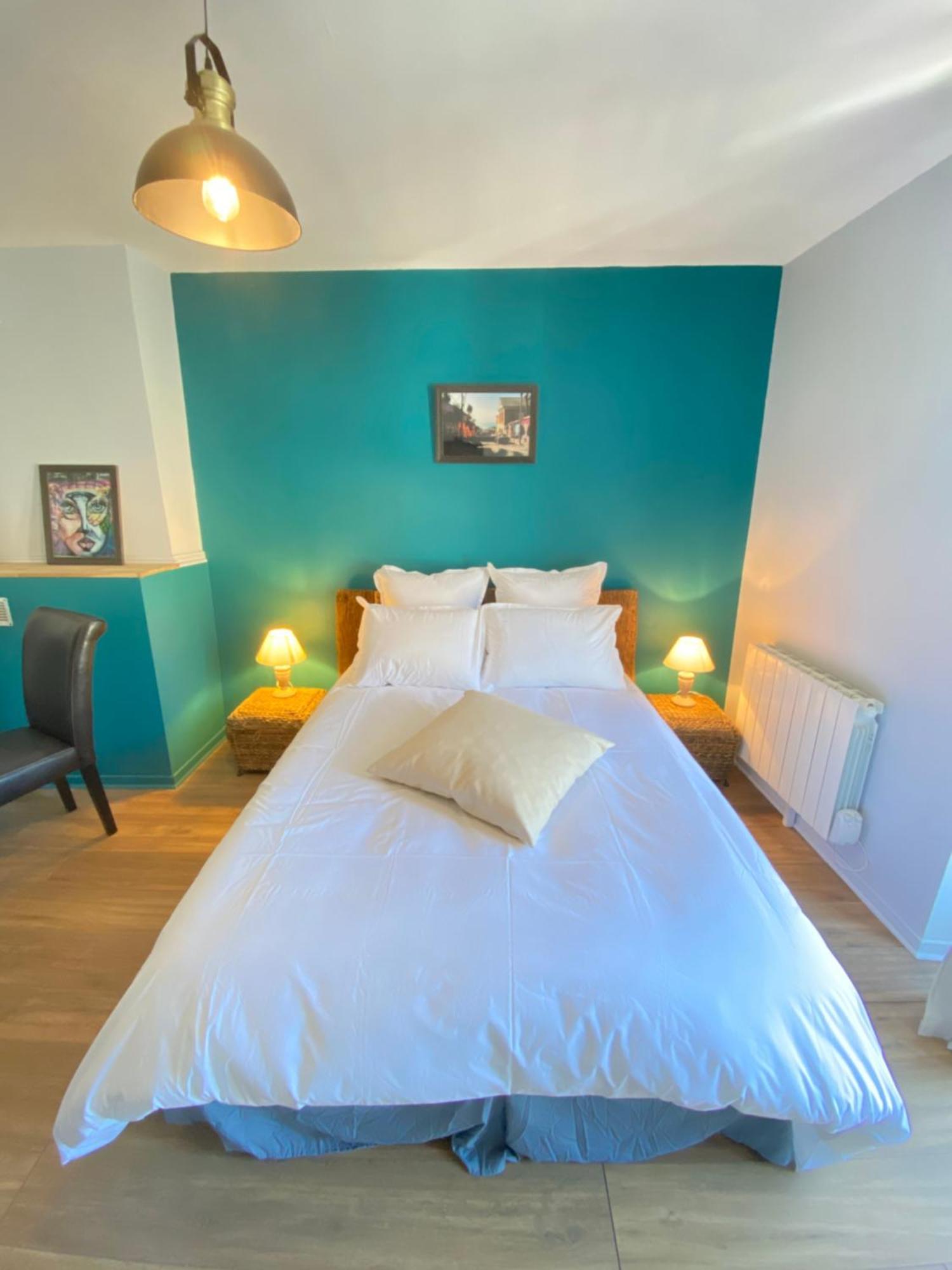 Hotel Au Pont D'Olt Saint-Côme-dʼOlt Pokoj fotografie