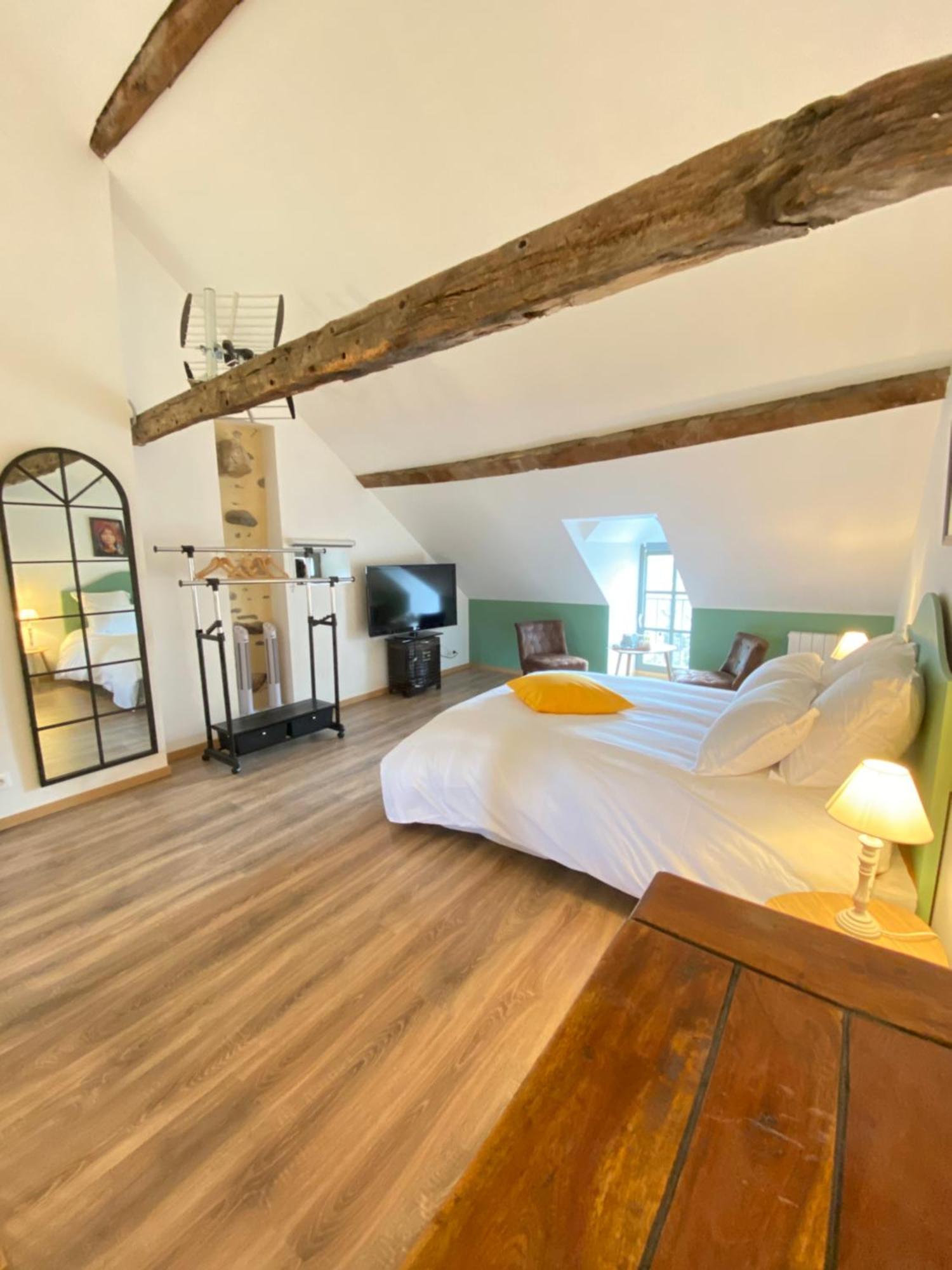 Hotel Au Pont D'Olt Saint-Côme-dʼOlt Pokoj fotografie